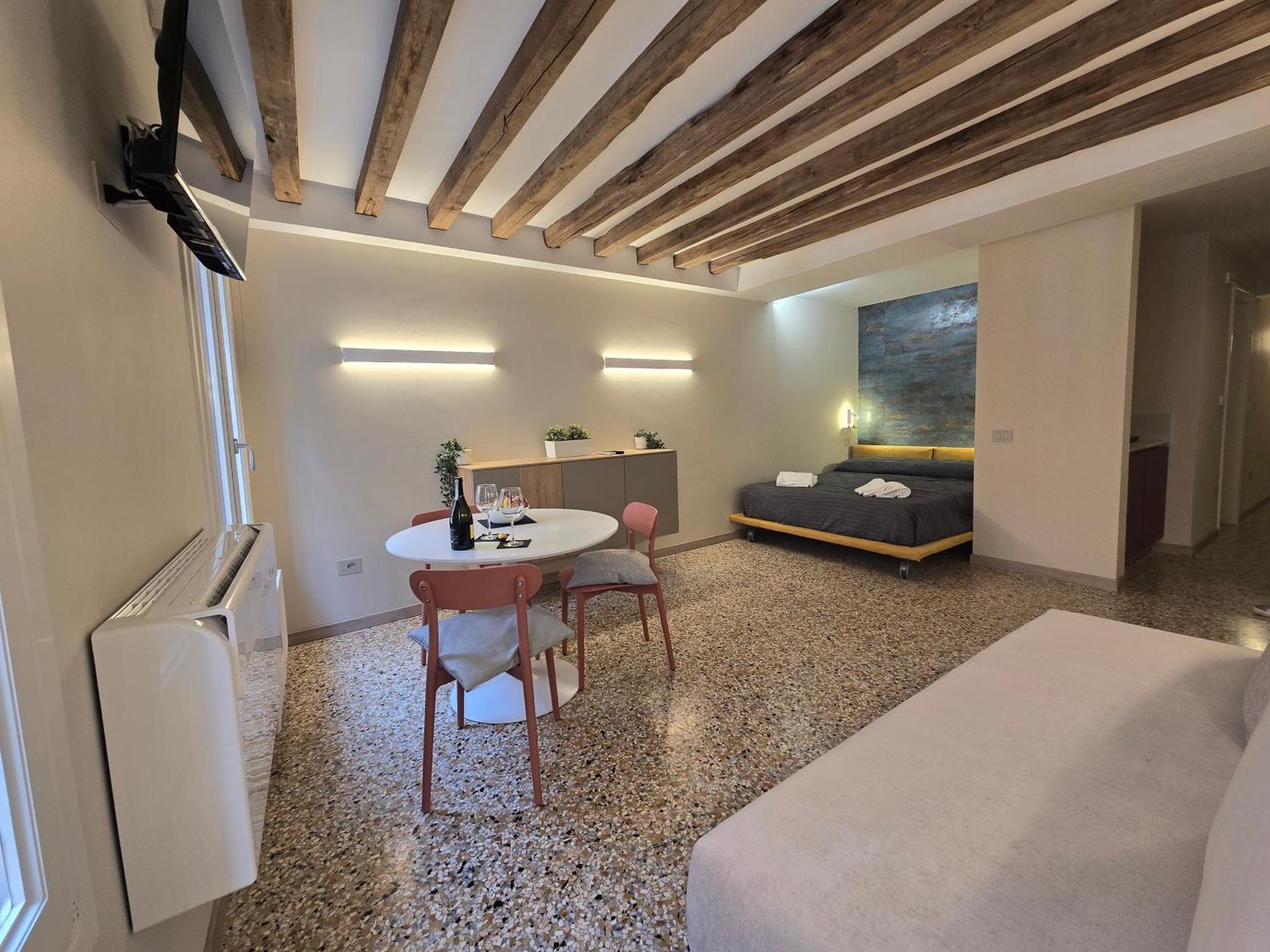 Cozy Studio With Canal View Venecia Exterior foto