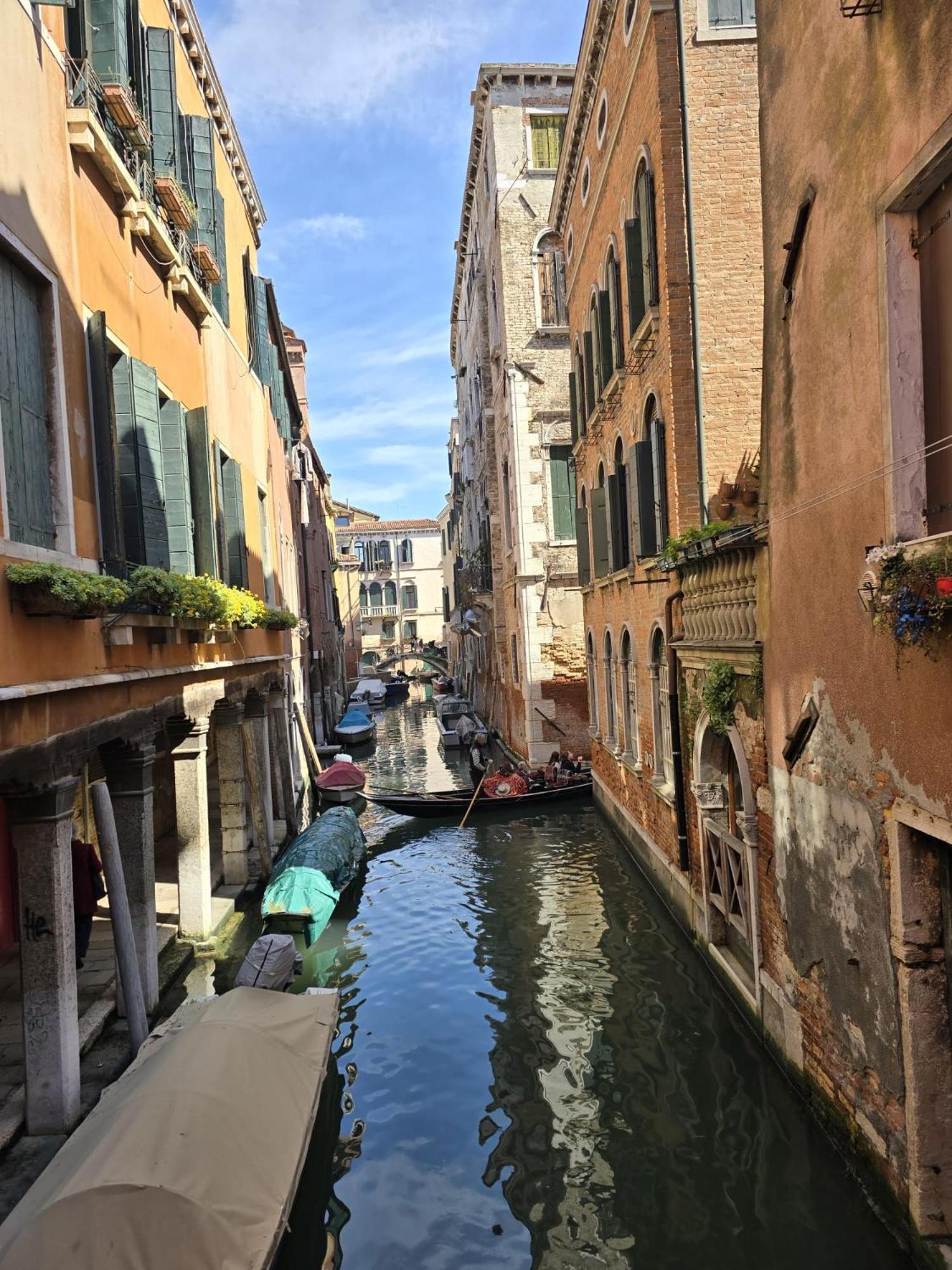 Cozy Studio With Canal View Venecia Exterior foto