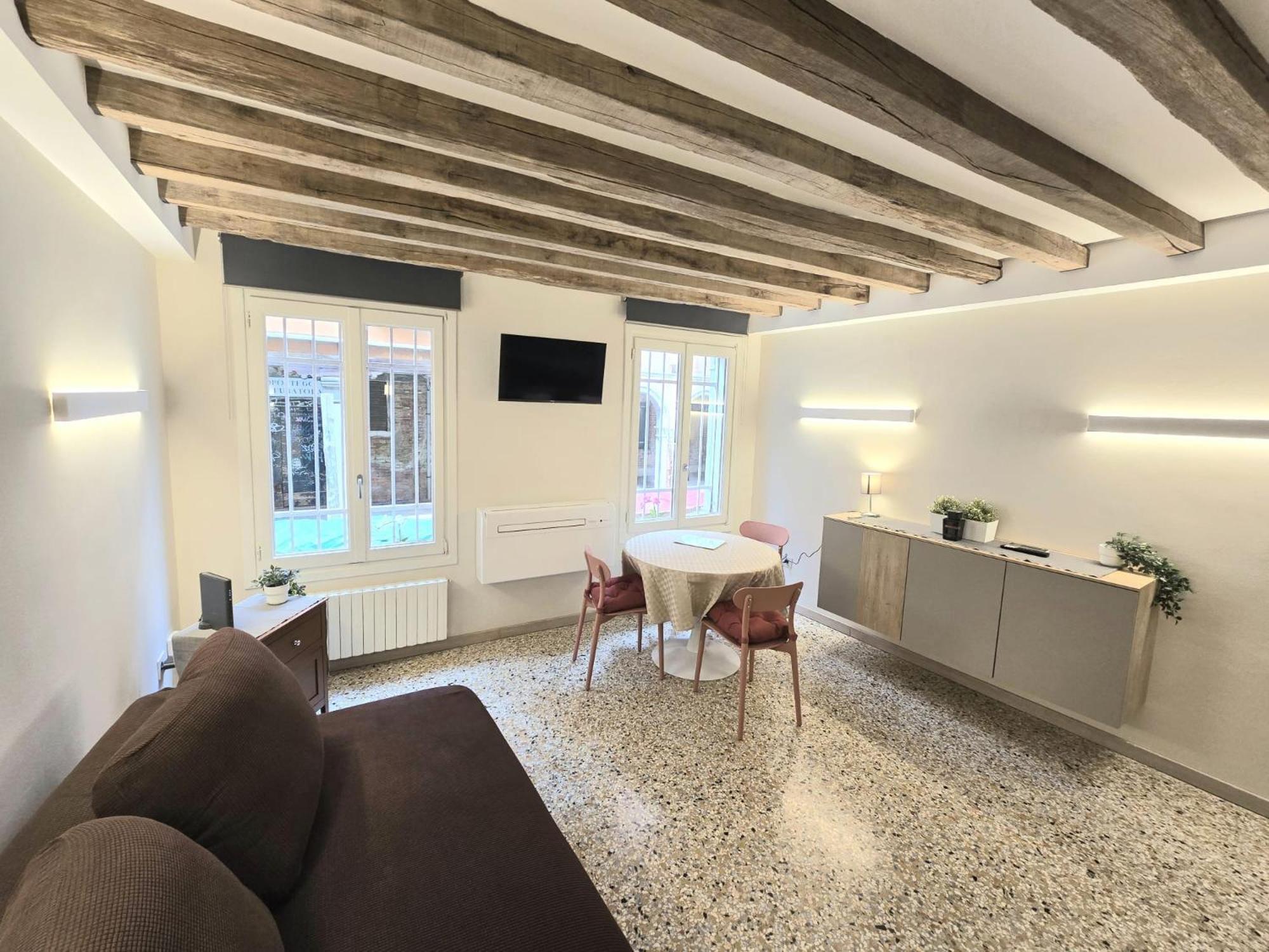 Cozy Studio With Canal View Venecia Exterior foto